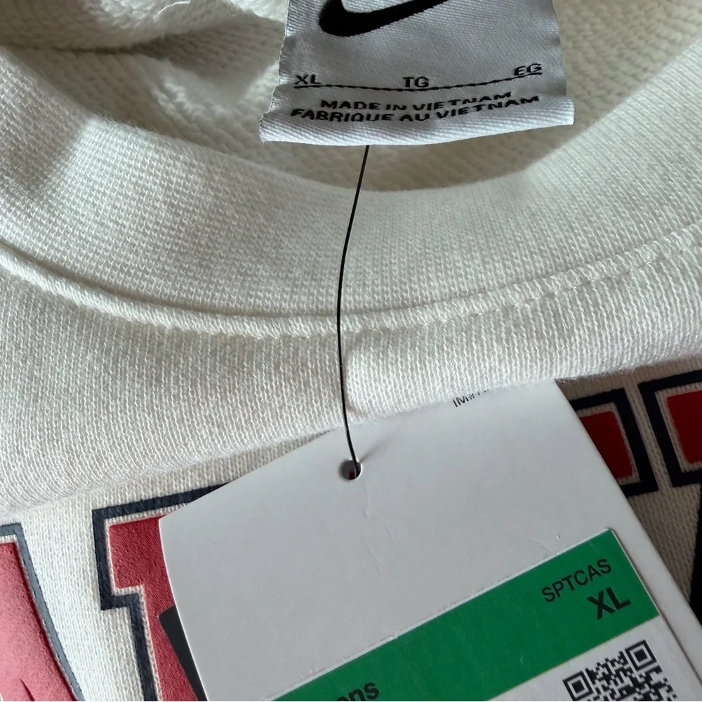 Nike Sportswear Oversized Crew-Neck French Terry Sweatshirt
